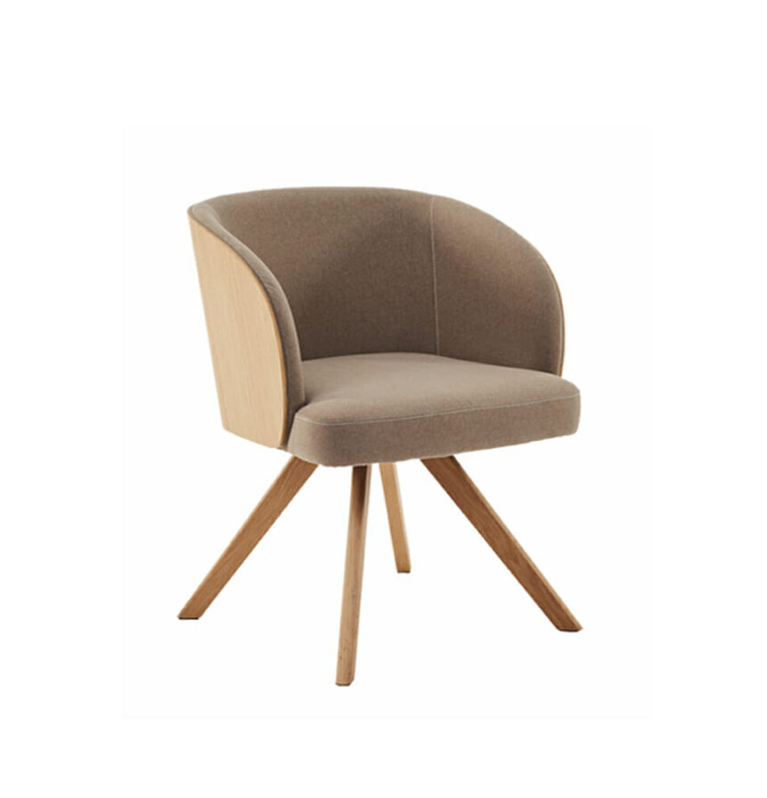 1.2 KURVEN Trestle Chair