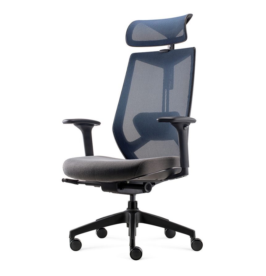 1.4-MOOSE-Chair-1-phjh2qu7gynme015xllvufglq7tz2scthqzivjo9bq